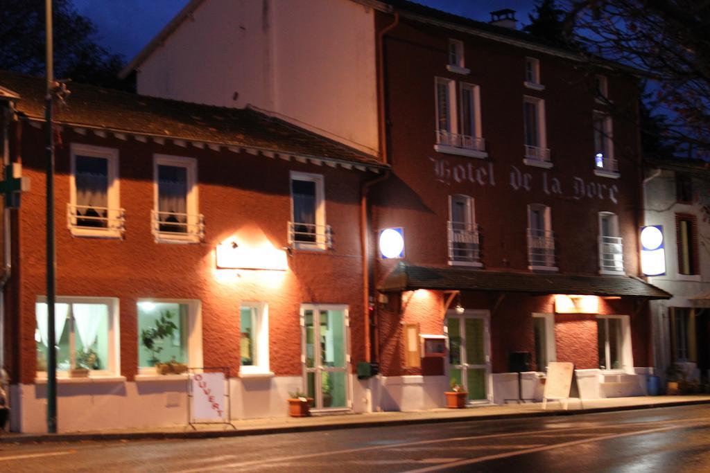 Logis Hotel Restaurant De La Dore Vertolaye Exterior foto